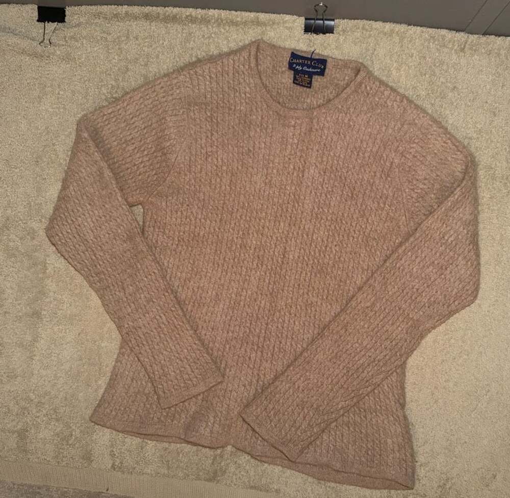Charter Club 2-Ply Cashmere Sweater Size M Taupe Cable Knit Long Sleeve